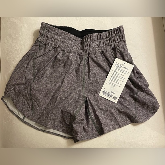 NWT Lululemon Track That Mid Rise 5” Lined Short Size 4 Heather Lux multi Black - Picture 8 of 9